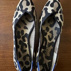 Rothy’s leopard cheetah original point 9.5